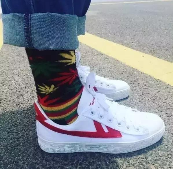 淘宝如何排第一,淘宝排名第一的广告是如何操作的