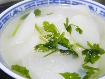 白萝卜汤的做法,白萝卜鸡蛋汤萝卜梨水的做法
