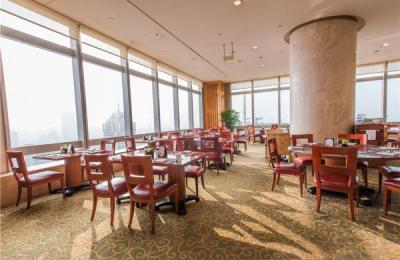 东方滨江大酒店,上海东方明珠附近有没有五星级或以上的酒店
