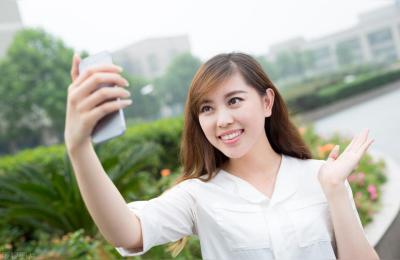 身份证照片可以化妆吗,办理身份证拍证件照