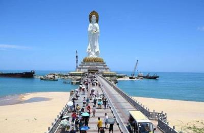 三亚海上观音,南海观音是在珞珈山吗
