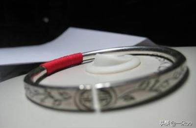戒指大了怎么办小窍门,戒指戴着嫌大怎么办是那种小饰品的戒指哦