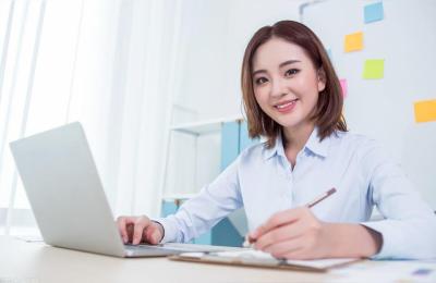 我原来初中就是师达的,对立新不是特别了解