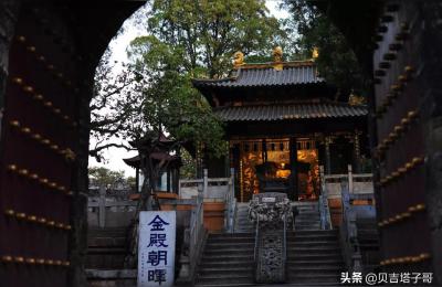 昆明金殿风景区,描述昆明金殿的词语