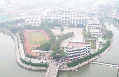 贵阳市第一中学,贵阳市第一实验中学2021中考情况