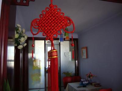 中国结挂在家中哪个位置最好,黑白灰装修适合挂中国结吗