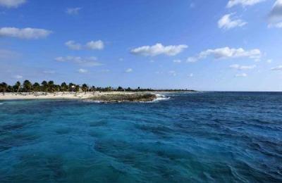 加勒比海地区,加勒比海第一大岛