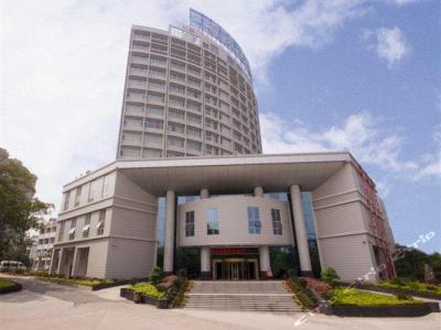 武汉蓝天花园酒店,泛海国际附近有电动车充电的吗