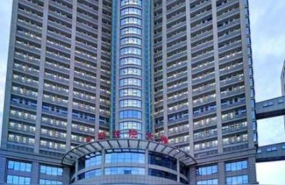 2019年上半年中国医生平均薪酬4529万元,不交钱不救命合理吗