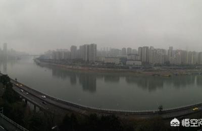 李子坝轻轨穿楼,但是轨道的房子是不是升值空间很大