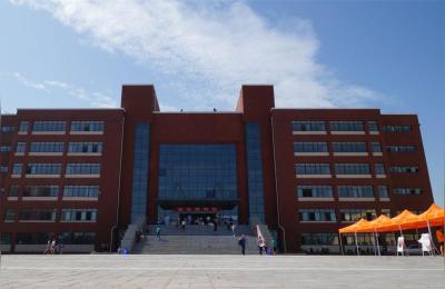 郑州澍青和河南护理哪个好,安阳护理学院2021招生简章