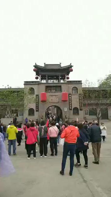 黄果树瀑布附近好玩吗,附近旅游景区哪里好玩