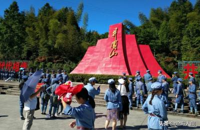 不打疫苗会限制出行吗,70岁不打疫苗能坐火车吗