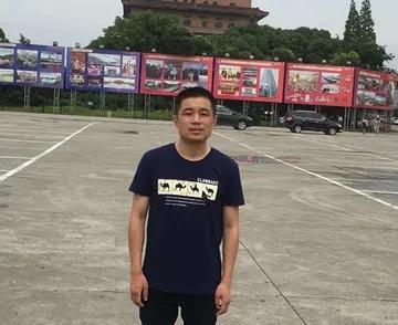 淘宝卖衣服代理商怎么找,服装批发怎么拿到厂家一手货源