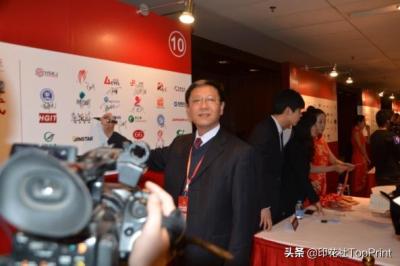 淘宝鸿盛数码如何,打印机出现拉丝偏孔等现象