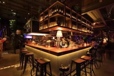 新店门边摆什么绿植,店铺摆放什么花草最好