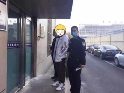 无货源网店真实性要求多少,浙江一女子一次购买20000顶头盔