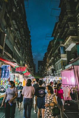 成都夜市淘宝在哪里,现在这个时代淘宝对地摊生意的冲击大吗