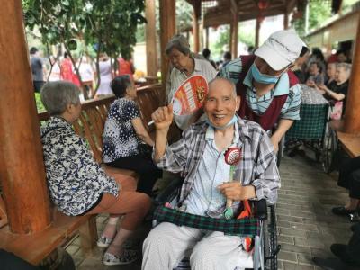 淘宝欢乐币从哪里进,欢乐斗地主怎么获得免费送豆资格