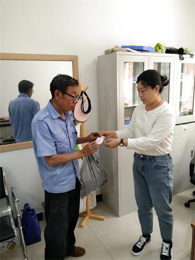 最新胶州理发店团购群电话,青岛中年人最想吃最难忘小时候的美食是什么