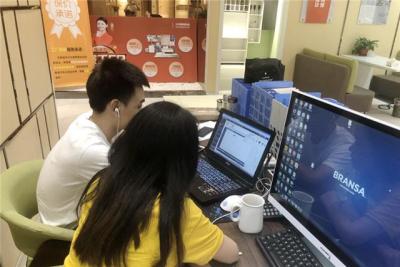 小店开直播间要不要补单,如何快速获取免费流量