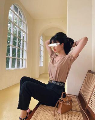 淘宝里贵的衣服怎么搜索,为什么有些同样的商品阿里巴巴的批发价比淘宝上的还要贵
