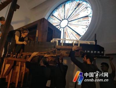 淘宝图片被压扁为什么,活页本坏了