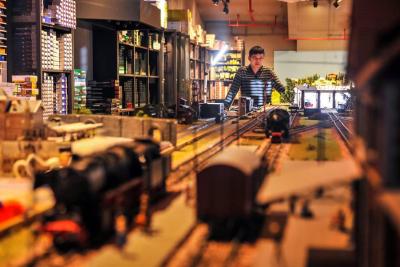 淘宝绿卡一般多少钱,请问邮政淘宝联合的淘宝卡扣年费吗