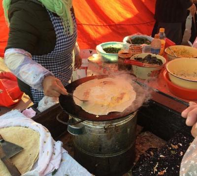手机店同行交流群,商场一起开服装店的邻居羡慕自己生意好