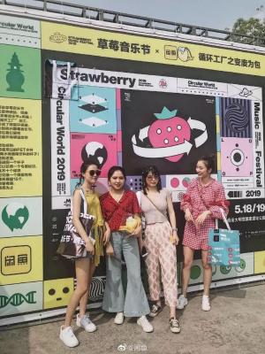 闲鱼上卖什么有价值啊,闲鱼上苹果8P卡贴机64G卖3600