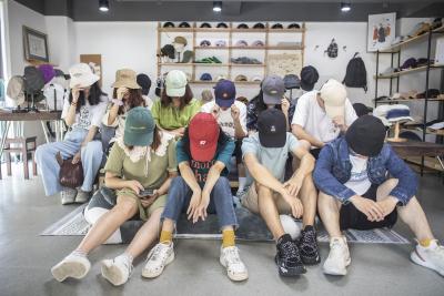 淘宝店铺名改什么好,拼多多和淘宝店名一样是一家的吗
