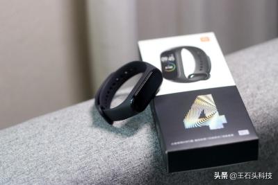 小米手环4在淘宝上多少元,小米手环4怎么添加到支付宝