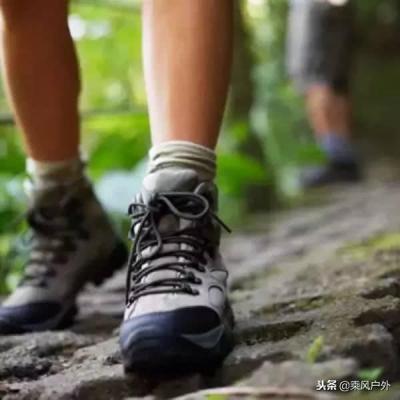 淘宝上的新鞋子怎么样保养,一双100元左右的鞋子穿多久