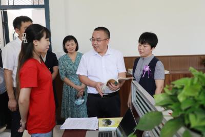 淘宝衣族人民路店怎么样,维吾尔用的什么语言