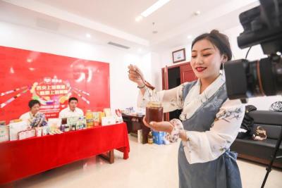 淘宝秒杀频道到哪里找,有什么好用的直播软件值得推荐吗
