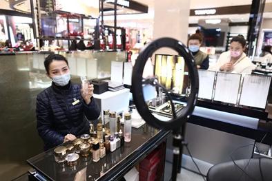 为什么开启了淘宝,打开淘宝老是显示追踪你的位置